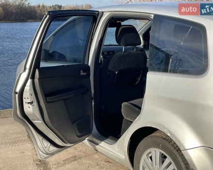 Сірий Форд Сі-Макс, об'ємом двигуна 1.8 л та пробігом 283 тис. км за 3300 $, фото 9 на Automoto.ua