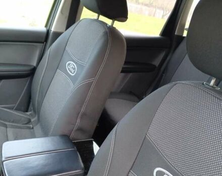 Серый Форд Си-Макс, объемом двигателя 1.8 л и пробегом 420 тыс. км за 5000 $, фото 7 на Automoto.ua