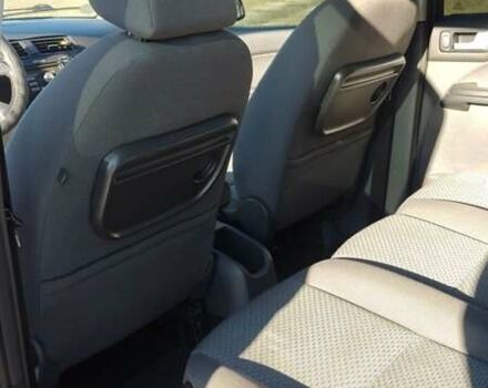 Серый Форд Си-Макс, объемом двигателя 1.6 л и пробегом 250 тыс. км за 5099 $, фото 7 на Automoto.ua