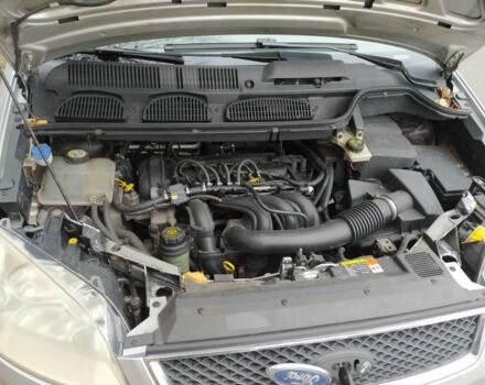 Серый Форд Си-Макс, объемом двигателя 1.6 л и пробегом 330 тыс. км за 3950 $, фото 3 на Automoto.ua