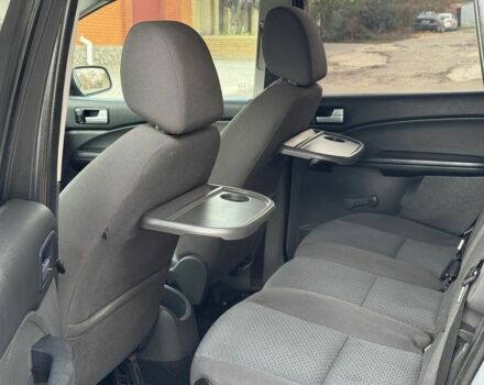 Серый Форд Си-Макс, объемом двигателя 1.6 л и пробегом 300 тыс. км за 3550 $, фото 6 на Automoto.ua