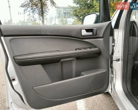 Сірий Форд Сі-Макс, об'ємом двигуна 1.6 л та пробігом 130 тис. км за 5600 $, фото 10 на Automoto.ua