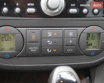 Сірий Форд Сі-Макс, об'ємом двигуна 2 л та пробігом 108 тис. км за 6999 $, фото 42 на Automoto.ua