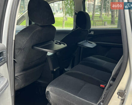 Серый Форд Си-Макс, объемом двигателя 1.8 л и пробегом 250 тыс. км за 4600 $, фото 15 на Automoto.ua