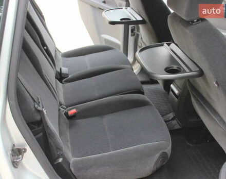 Сірий Форд Сі-Макс, об'ємом двигуна 2 л та пробігом 108 тис. км за 6999 $, фото 23 на Automoto.ua