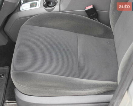 Сірий Форд Сі-Макс, об'ємом двигуна 2 л та пробігом 108 тис. км за 6999 $, фото 16 на Automoto.ua