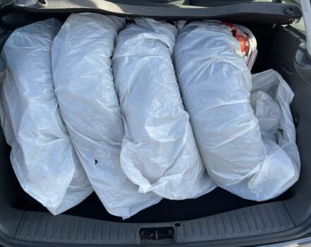 Сірий Форд Сі-Макс, об'ємом двигуна 1.8 л та пробігом 106 тис. км за 5700 $, фото 15 на Automoto.ua