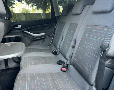 Сірий Форд Сі-Макс, об'ємом двигуна 2 л та пробігом 225 тис. км за 5900 $, фото 23 на Automoto.ua