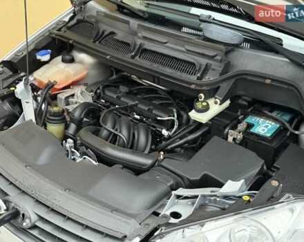 Сірий Форд Сі-Макс, об'ємом двигуна 1.6 л та пробігом 239 тис. км за 5800 $, фото 36 на Automoto.ua