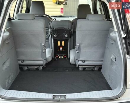 Сірий Форд Сі-Макс, об'ємом двигуна 1.6 л та пробігом 239 тис. км за 5800 $, фото 31 на Automoto.ua