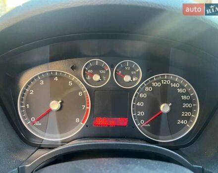 Серый Форд Си-Макс, объемом двигателя 1.8 л и пробегом 238 тыс. км за 4990 $, фото 13 на Automoto.ua