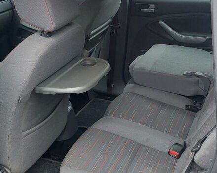 Серый Форд Си-Макс, объемом двигателя 1.8 л и пробегом 230 тыс. км за 5600 $, фото 5 на Automoto.ua