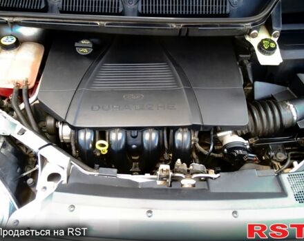 Сірий Форд Сі-Макс, об'ємом двигуна 1.8 л та пробігом 170 тис. км за 4900 $, фото 6 на Automoto.ua