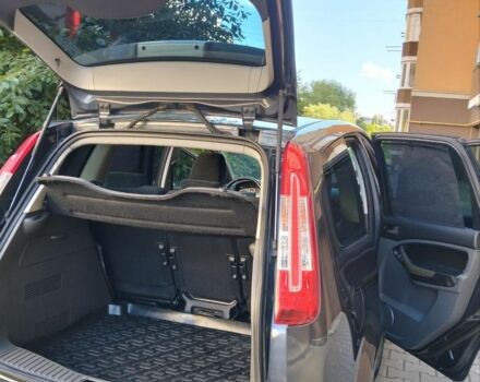 Серый Форд Си-Макс, объемом двигателя 1.8 л и пробегом 255 тыс. км за 5700 $, фото 4 на Automoto.ua