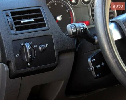 Сірий Форд Сі-Макс, об'ємом двигуна 1.6 л та пробігом 210 тис. км за 4150 $, фото 21 на Automoto.ua