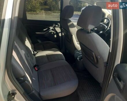 Сірий Форд Сі-Макс, об'ємом двигуна 1.6 л та пробігом 305 тис. км за 5700 $, фото 6 на Automoto.ua