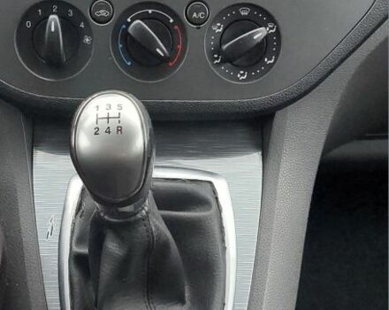 Серый Форд Си-Макс, объемом двигателя 1.8 л и пробегом 230 тыс. км за 5600 $, фото 7 на Automoto.ua