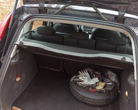 Серый Форд Си-Макс, объемом двигателя 1.8 л и пробегом 260 тыс. км за 4999 $, фото 8 на Automoto.ua