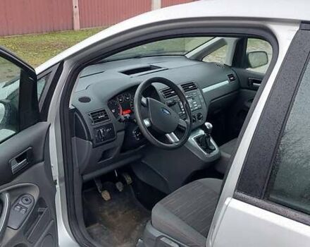 Серый Форд Си-Макс, объемом двигателя 1.8 л и пробегом 216 тыс. км за 5700 $, фото 3 на Automoto.ua