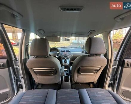 Серый Форд Си-Макс, объемом двигателя 1.8 л и пробегом 238 тыс. км за 4990 $, фото 10 на Automoto.ua