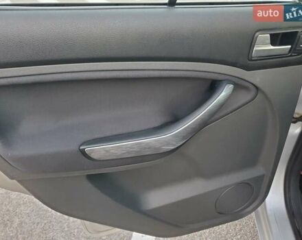 Серый Форд Си-Макс, объемом двигателя 2 л и пробегом 187 тыс. км за 5800 $, фото 19 на Automoto.ua