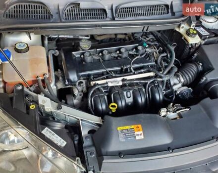 Серый Форд Си-Макс, объемом двигателя 2 л и пробегом 187 тыс. км за 5800 $, фото 32 на Automoto.ua