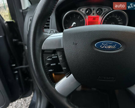 Серый Форд Си-Макс, объемом двигателя 1.8 л и пробегом 282 тыс. км за 6300 $, фото 31 на Automoto.ua