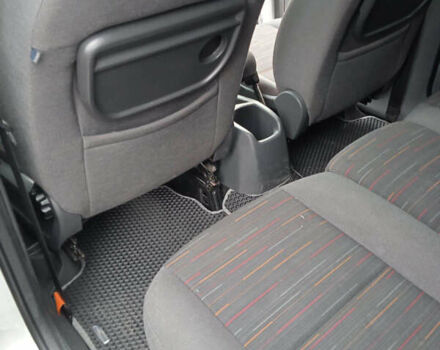 Сірий Форд Сі-Макс, об'ємом двигуна 1.6 л та пробігом 225 тис. км за 5650 $, фото 12 на Automoto.ua