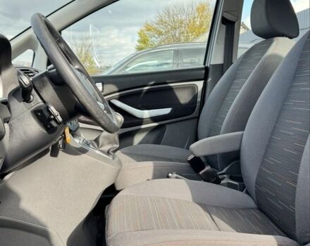 Сірий Форд Сі-Макс, об'ємом двигуна 1.6 л та пробігом 257 тис. км за 6300 $, фото 12 на Automoto.ua