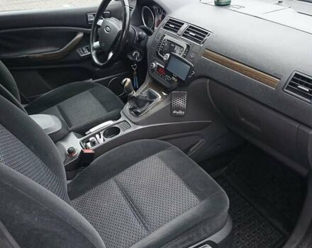 Серый Форд Си-Макс, объемом двигателя 1.75 л и пробегом 236 тыс. км за 5190 $, фото 3 на Automoto.ua