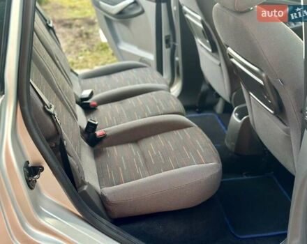 Сірий Форд Сі-Макс, об'ємом двигуна 1.6 л та пробігом 156 тис. км за 5850 $, фото 30 на Automoto.ua