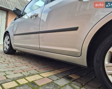 Сірий Форд Сі-Макс, об'ємом двигуна 1.6 л та пробігом 195 тис. км за 5850 $, фото 5 на Automoto.ua