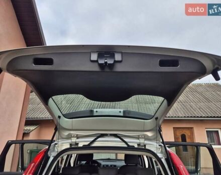 Сірий Форд Сі-Макс, об'ємом двигуна 1.6 л та пробігом 195 тис. км за 5850 $, фото 51 на Automoto.ua