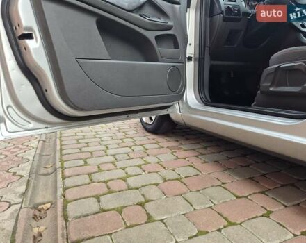 Сірий Форд Сі-Макс, об'ємом двигуна 1.6 л та пробігом 195 тис. км за 5850 $, фото 22 на Automoto.ua