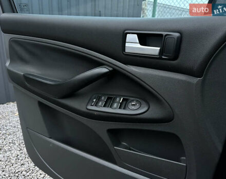 Серый Форд Си-Макс, объемом двигателя 1.8 л и пробегом 282 тыс. км за 6300 $, фото 19 на Automoto.ua