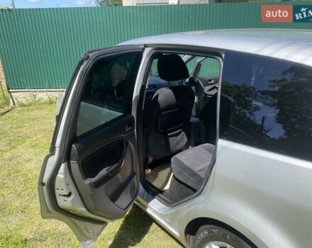 Сірий Форд Сі-Макс, об'ємом двигуна 1.8 л та пробігом 250 тис. км за 4500 $, фото 7 на Automoto.ua