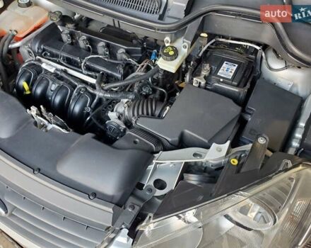 Серый Форд Си-Макс, объемом двигателя 2 л и пробегом 187 тыс. км за 5800 $, фото 31 на Automoto.ua