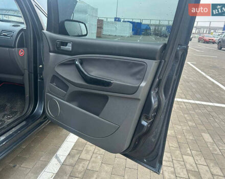 Сірий Форд Сі-Макс, об'ємом двигуна 2 л та пробігом 305 тис. км за 6666 $, фото 7 на Automoto.ua