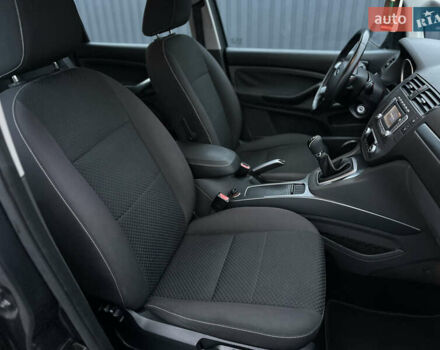 Серый Форд Си-Макс, объемом двигателя 1.8 л и пробегом 282 тыс. км за 6300 $, фото 42 на Automoto.ua