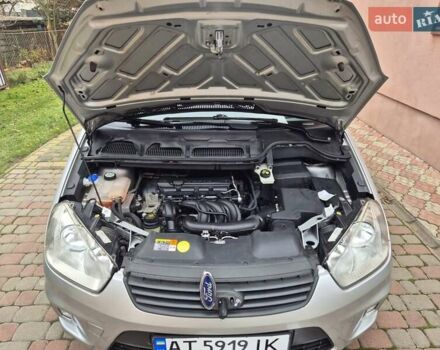 Сірий Форд Сі-Макс, об'ємом двигуна 1.6 л та пробігом 195 тис. км за 5850 $, фото 65 на Automoto.ua