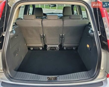 Серый Форд Си-Макс, объемом двигателя 2 л и пробегом 187 тыс. км за 5800 $, фото 4 на Automoto.ua