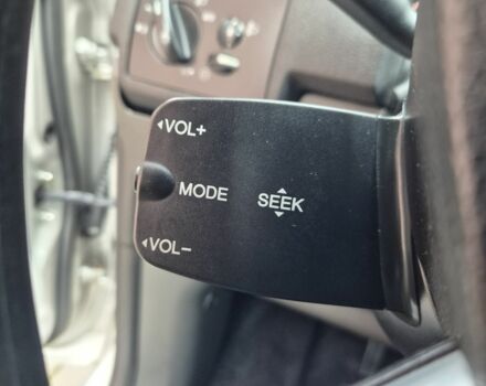 Серый Форд Си-Макс, объемом двигателя 1.6 л и пробегом 195 тыс. км за 5850 $, фото 16 на Automoto.ua