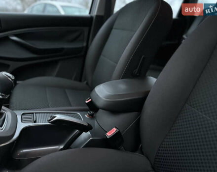 Серый Форд Си-Макс, объемом двигателя 1.8 л и пробегом 282 тыс. км за 6300 $, фото 24 на Automoto.ua