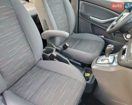 Серый Форд Си-Макс, объемом двигателя 2 л и пробегом 187 тыс. км за 5800 $, фото 16 на Automoto.ua