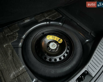 Серый Форд Си-Макс, объемом двигателя 1.8 л и пробегом 282 тыс. км за 6300 $, фото 50 на Automoto.ua