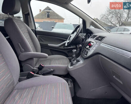 Серый Форд Си-Макс, объемом двигателя 1.8 л и пробегом 201 тыс. км за 6350 $, фото 28 на Automoto.ua