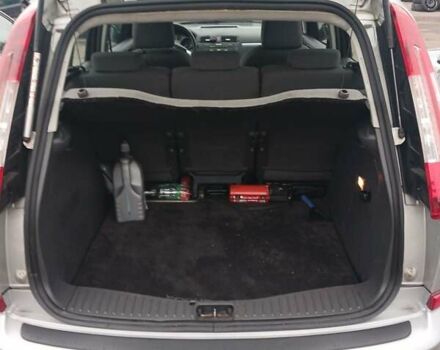 Серый Форд Си-Макс, объемом двигателя 1.6 л и пробегом 291 тыс. км за 4850 $, фото 2 на Automoto.ua