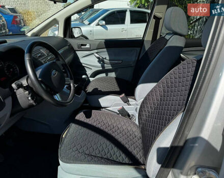 Сірий Форд Сі-Макс, об'ємом двигуна 1.6 л та пробігом 190 тис. км за 5999 $, фото 6 на Automoto.ua