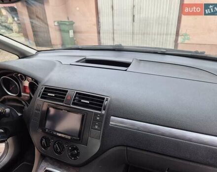 Сірий Форд Сі-Макс, об'ємом двигуна 1.6 л та пробігом 195 тис. км за 5850 $, фото 45 на Automoto.ua