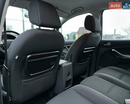 Серый Форд Си-Макс, объемом двигателя 1.8 л и пробегом 282 тыс. км за 6300 $, фото 33 на Automoto.ua